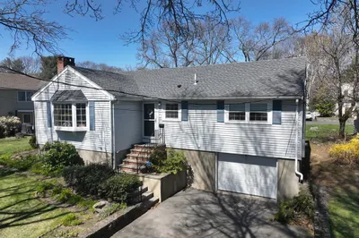 107 Village St 1