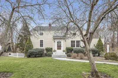 13 Longfellow Rd