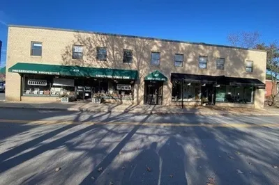 437 Newtonville Ave #B1 1