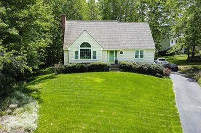 93 Mccracken Rd 1