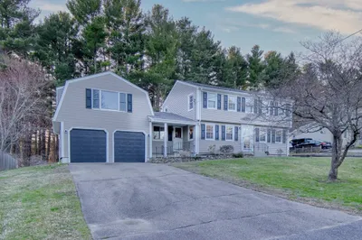 17 Colt Rd 1