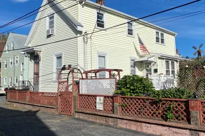 3 Mcintyre Ct 1