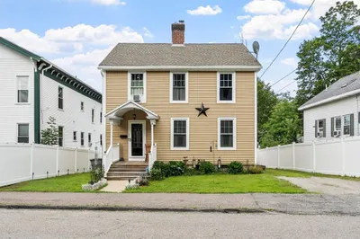 27 Cedar St