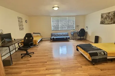 217 Kent St #3