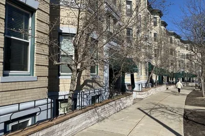1427 Commonwealth Ave #204 1