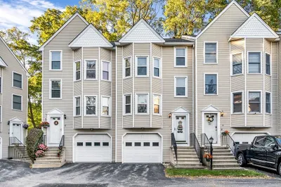 1541 Middlesex St #17 1