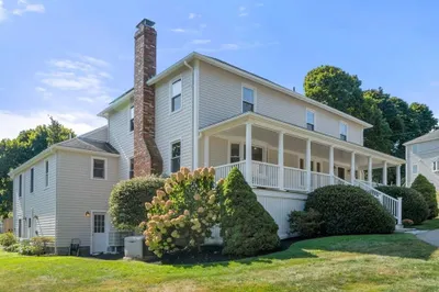 26 Ash St