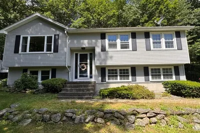 190 Pillsbury Rd 1