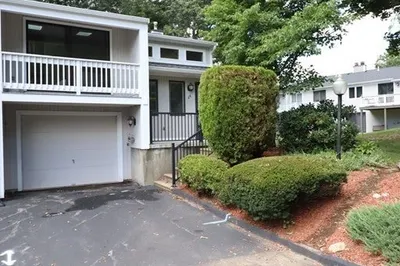 26 Gordon Circle #26