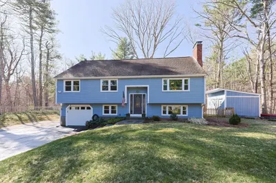 10 Horseshoe Dr 1