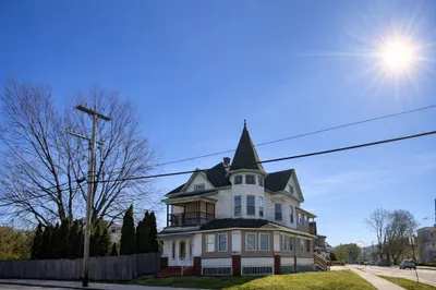 519 Chicopee St 1