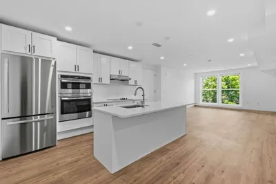 26 Union St #305 1