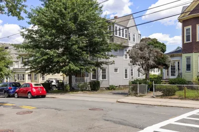 78 Brooks St 1