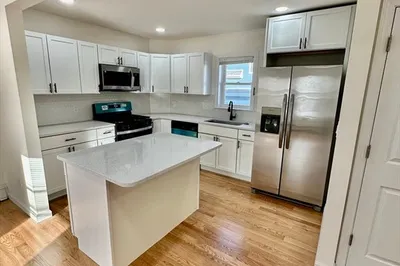 29 Bennett St #2