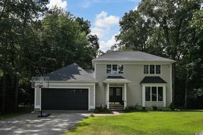 6 Parker River Drive
