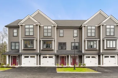 168 Lowell St #33 1