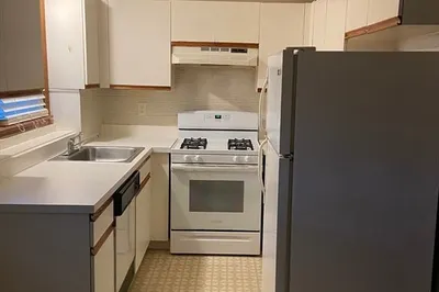 6 Bristol St ##2B