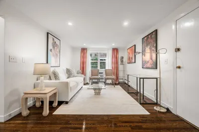 8 Commonwealth Court #7