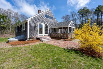 45 Old Phinney's Lane
