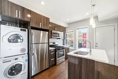 112-118 Glen Street #116