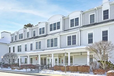 27 Hartland Way #209
