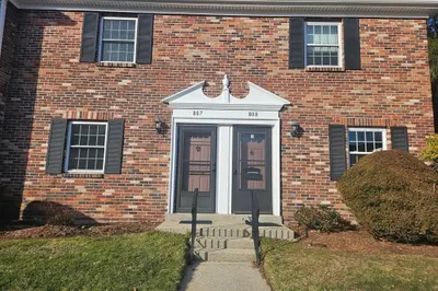 807 Windsor Drive #807