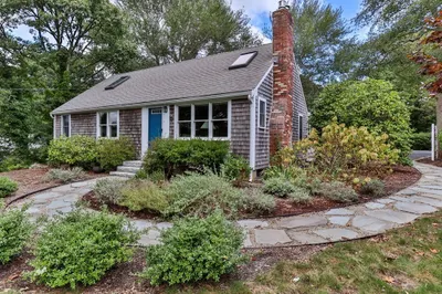306 Old Queen Anne Rd 1