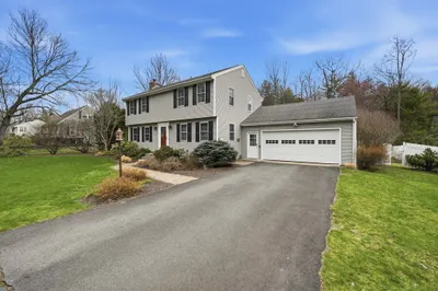 30 Parkview Dr 1