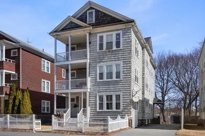 72 Lovell St 1