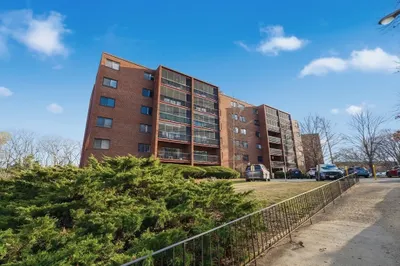 2 Summit Dr #68