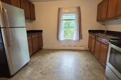 28 Whitney Street #2R 1