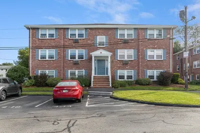 4 Mcdewell Ave #2