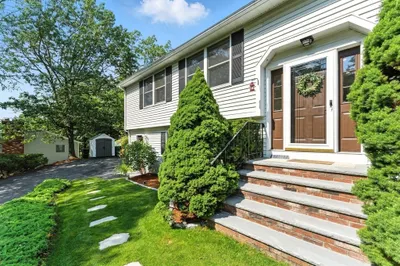 40 Waltham St