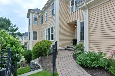 35 Clubhouse Way #35 1