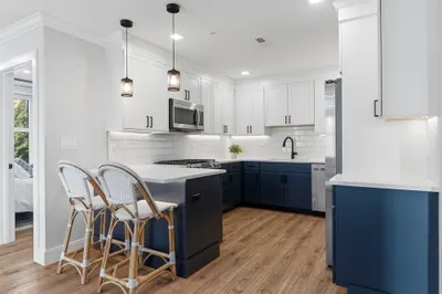1721 Centre St #304 R 1