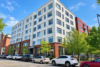 99 Sumner St #305
