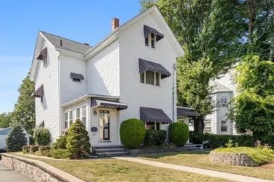23-25 Church St #25 1