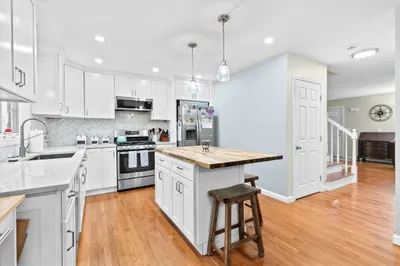 38 Hawley Ave