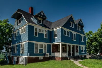 11 Park St #10