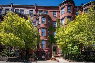 918 Beacon St #3