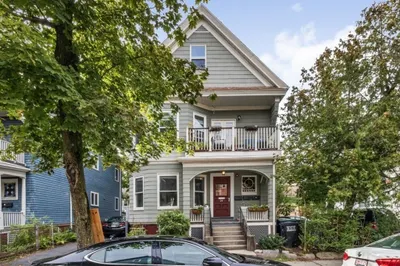 24 Willow Ave #1