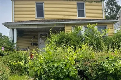 220 South St