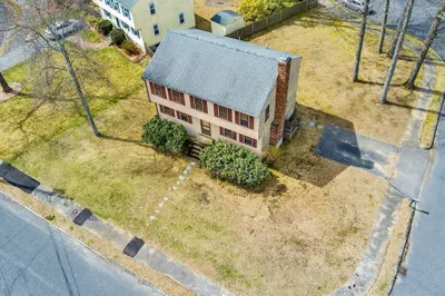 1 Crosby Circle