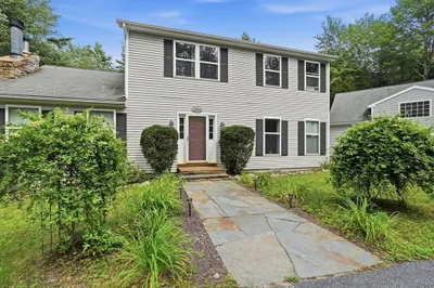 17 Phelps Ln 1