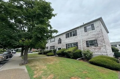 149 Lake Shore #2