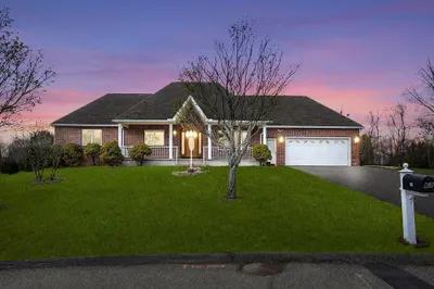 62 Parenteau Ct 1