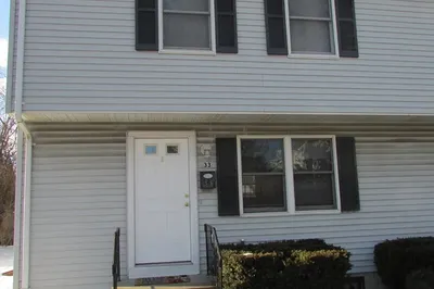 33 Greystone St #33