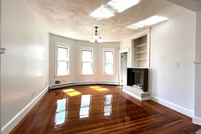 40 Holiday St #2