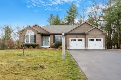 71 Hickory Way