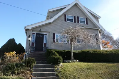 67 Trevalley Rd 1